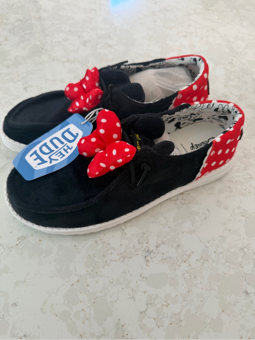Hey Dude Kids Minnie Mouse size j7 new no box